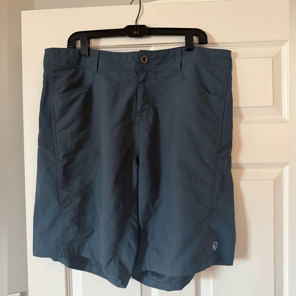 Men’s Kuhl Shorts 38 in Blue